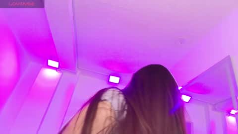 Snapshot of ema_louisx chatting on March 5, 11:49 am Ema louisx online show from March 5, 11:49 am