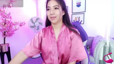 Ema louisx  online show from July 4, 8:31 am