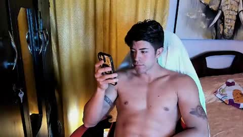 eman_wolf online show from May 23, 6:34 pm
