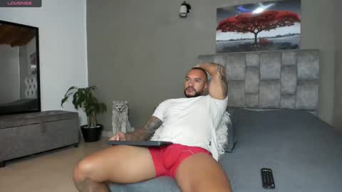 emanuelspencer online show from December 11, 8:50 pm