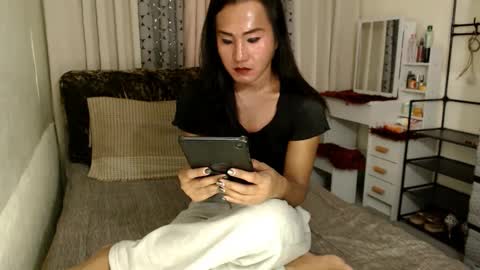 Trans cummer online show from February 21, 2:27 pm