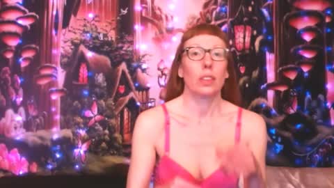 Ember Starleena online show from February 9, 11:46 pm