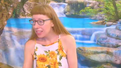 Snapshot of ember_starleena chatting on July 25, 3:09 pm Ember Starleena online show from July 25, 3:09 pm