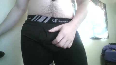 Snapshot of emberrush chatting on December 16, 6:35 pm Ember online show from December 16, 6:35 pm