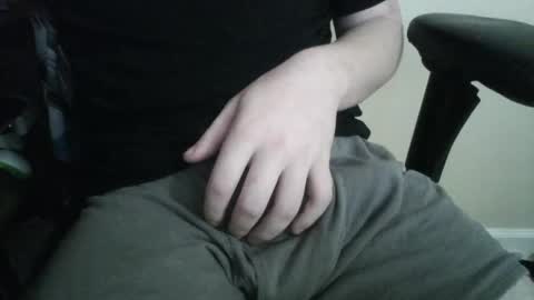 Snapshot of emberrush chatting on December 19, 6:26 pm Ember online show from December 19, 6:26 pm