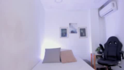 emelie_89 online show from October 27, 11:58 am