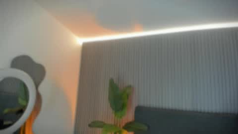 emelie_89 online show from April 22, 11:56 am