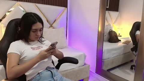 Emily  online show from January 10, 2:57 am