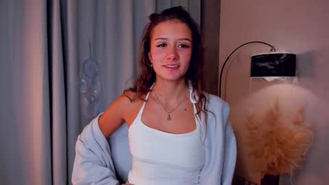 Emma online show from November 5, 1:05 am