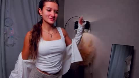 Emma online show from November 9, 1:15 am