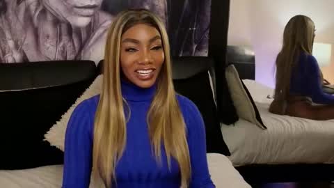 anyelii  online show from November 7, 4:23 am