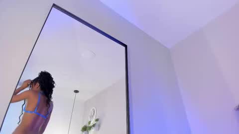 Emely online show from October 18, 11:33 am