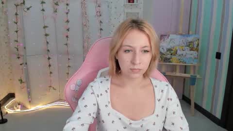 emelia online show from October 15, 12:05 pm