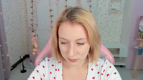 emelia online show from October 19, 12:06 pm