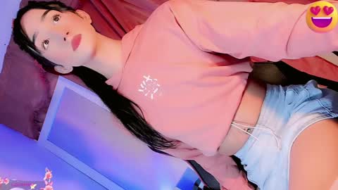 Snapshot of emely_rous chatting on January 10, 2:35 am Emely Rous online show from January 10, 2:35 am