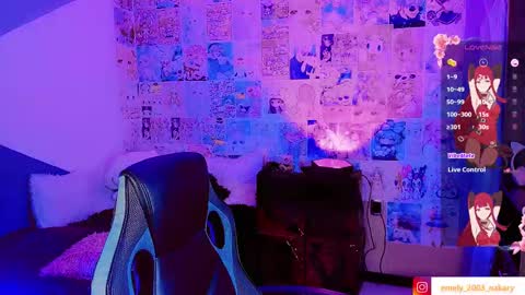 Snapshot of emely_rous chatting on October 4, 12:30 am Emely Rous online show from October 4, 12:30 am