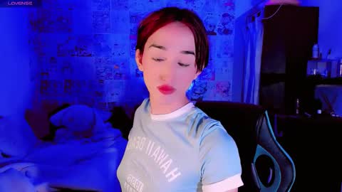 Snapshot of emely_rous chatting on October 19, 10:16 am Emely Rous online show from October 19, 10:16 am