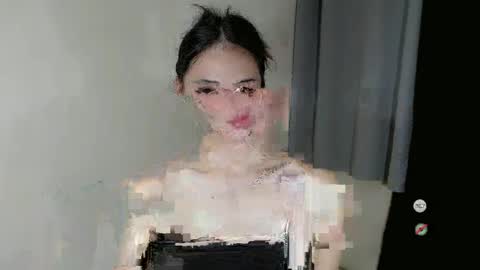 Snapshot of emelyn_fuckdoll chatting on January 18, 1:18 pm Scarlett online show from January 18, 1:18 pm