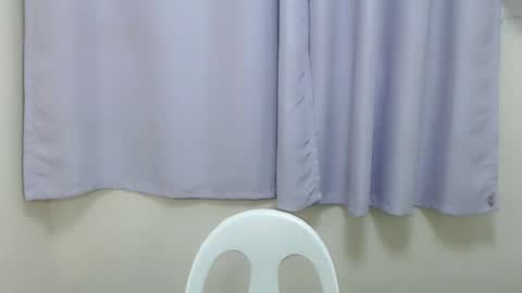 Snapshot of emelyn_fuckdoll chatting on March 9, 10:41 am Scarlett online show from March 9, 10:41 am