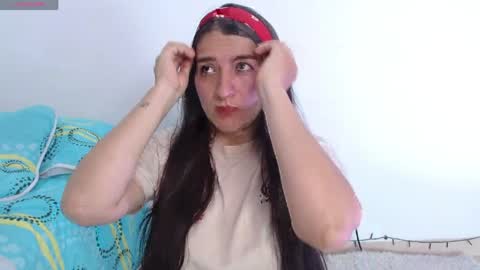 emely ross online show from April 6, 1:01 pm