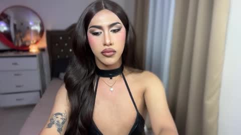 EMELY online show from February 16, 3:19 pm