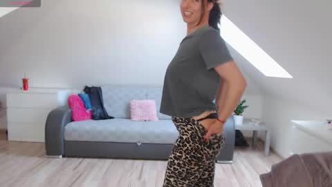 just me online show from March 9, 12:09 pm