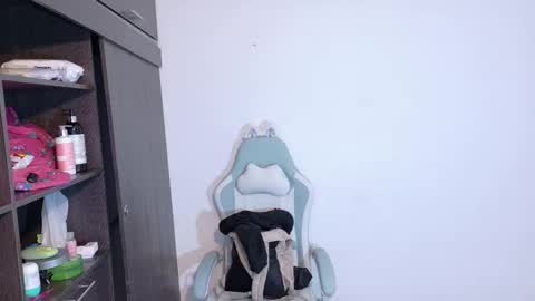 sabrina online show from December 5, 3:37 am