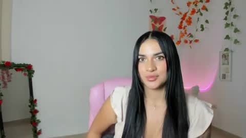 Snapshot of emi_blossom_ chatting on July 21, 2:41 pm Emily online show from July 21, 2:41 pm
