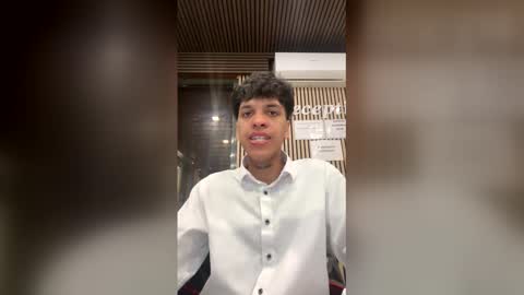 emi_it online show from April 7, 3:23 pm