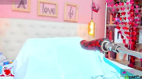 Emily Sarai online show from March 1, 11:47 pm