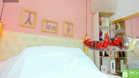 Snapshot of emi_sary chatting on May 2, 7:41 pm Emily Sarai online show from May 2, 7:41 pm