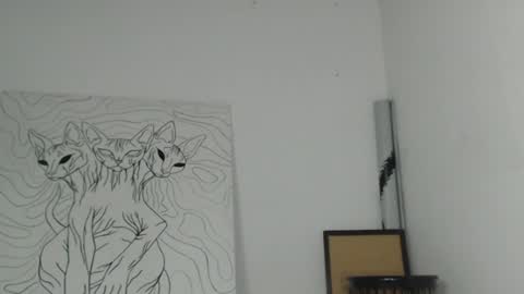 Snapshot of emiantonella_ chatting on June 13, 2:42 am Antonella online show from June 13, 2:42 am