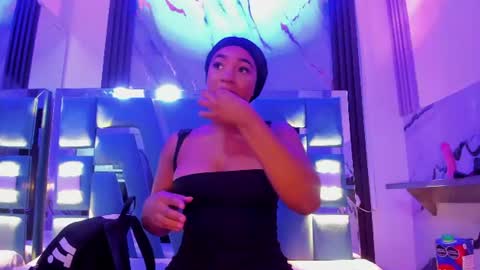 Emy online show from June 10, 1:39 am