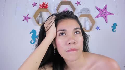 Emily  online show from March 6, 9:14 am