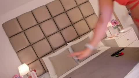 EMILY ROBERTS online show from March 10, 3:12 am