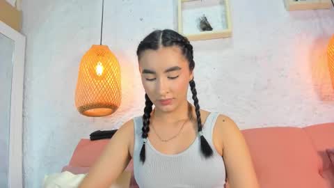 Emily online show from November 25, 12:05 pm