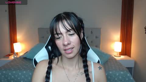 emiily_skinny online show from March 30, 10:33 pm