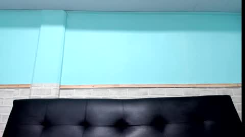 Snapshot of emiily_smile chatting on February 15, 11:50 am Emily online show from February 15, 11:50 am