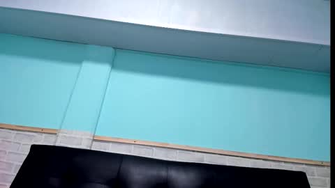 Snapshot of emiily_smile chatting on February 26, 11:30 am Emily online show from February 26, 11:30 am