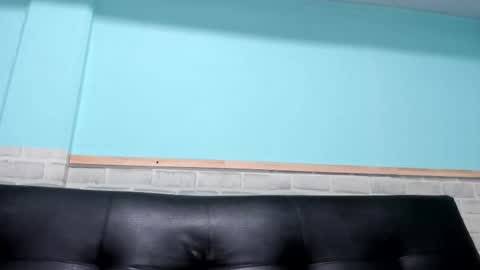 Snapshot of emiily_smile chatting on September 9, 2:05 pm Emily online show from September 9, 2:05 pm