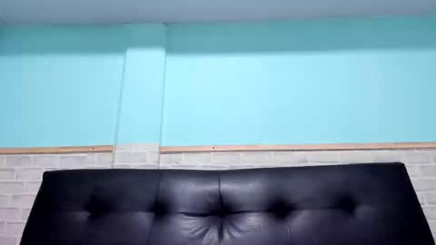 Snapshot of emiily_smile chatting on September 10, 1:44 pm Emily online show from September 10, 1:44 pm