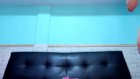 Snapshot of emiily_smile chatting on September 19, 12:17 pm Emily online show from September 19, 12:17 pm