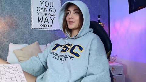 Emily online show from January 21, 6:55 pm