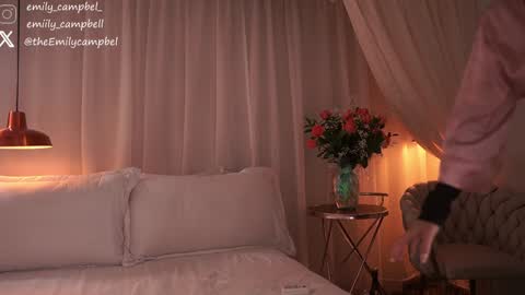 Emily Campbell online show from October 3, 12:18 am