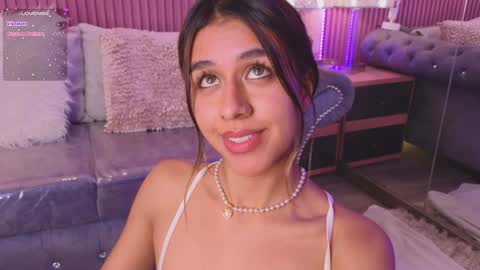 Snapshot of emiiscoot_1 chatting on December 9, 4:05 pm Emily online show from December 9, 4:05 pm