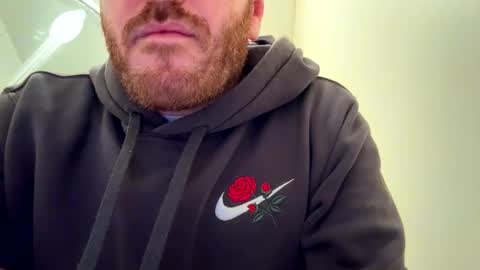 Snapshot of emil2894 chatting on February 4, 9:09 pm emil2894 online show from February 4, 9:09 pm