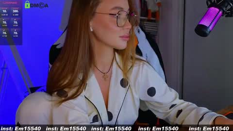 Snapshot of emili1_bc chatting on January 21, 8:41 am Emili online show from January 21, 8:41 am