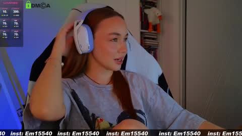 Snapshot of emili1_bc chatting on January 27, 11:11 am Emili online show from January 27, 11:11 am