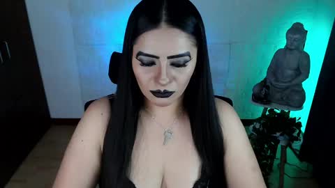POWERFULL GODDESS EMILI online show from April 22, 1:19 am