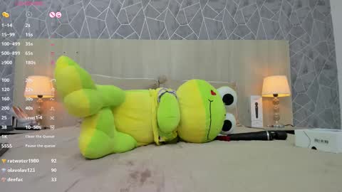 Emili Lenus online show from February 25, 5:36 pm